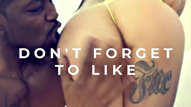 блондинка-домина и покорный раб шалят у глори-хола