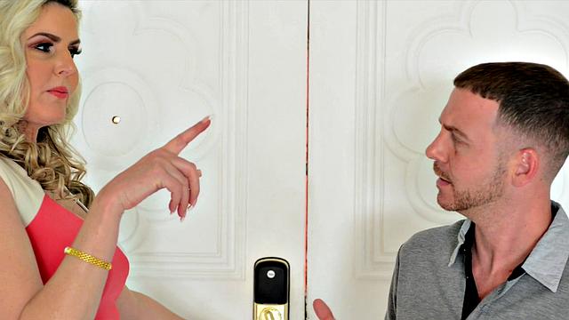 Velvet and the neighbor