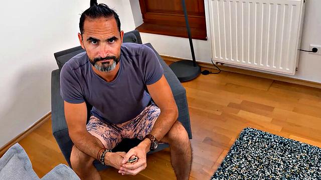 Blindfolded blonde gets stretched and pounded by BF in POV