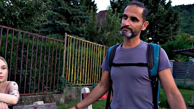 Blindfolded blonde gets stretched and pounded by BF in POV