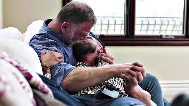 HETEROFLEXIBLE - Bear DILF Brings Hot Muscle Hunk Home So Bottom Boyfriend Can Top! DP THREESOME