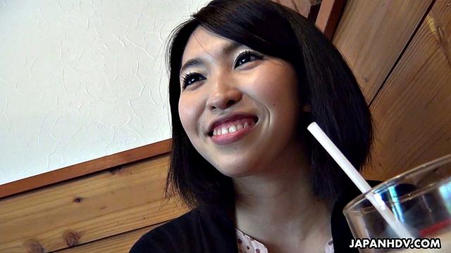 Horny MILF Yurika Tsubaki Creampied on First Date