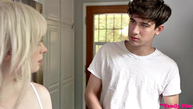 My Stepsister Sings Family Pies - S20:E3