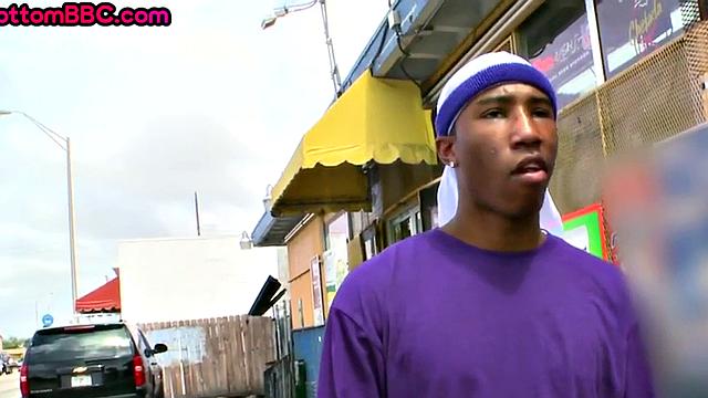 Ebony thug pounded by white gay after public blowjob