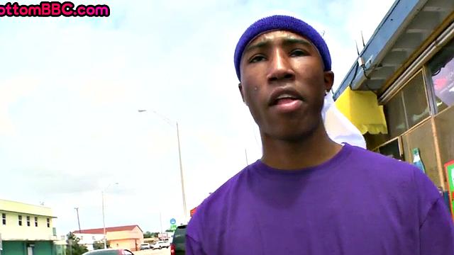 Ebony thug pounded by white gay after public blowjob