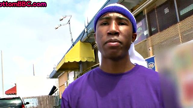 Ebony thug pounded by white gay after public blowjob