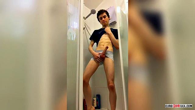 A Big Wet Uncut Twink Dick! - Harry Alexander
