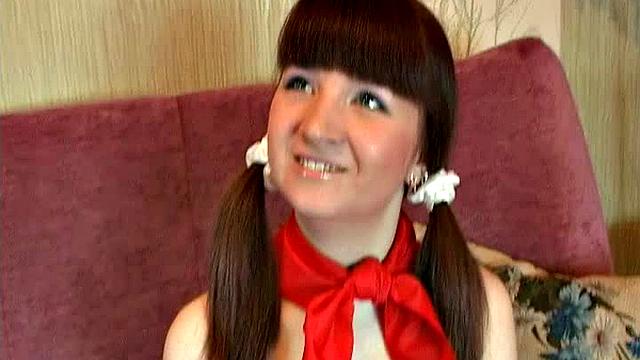 Teen girl goes wild for Dick