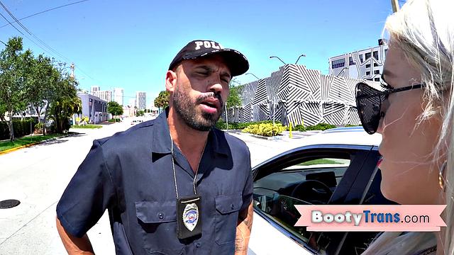 Kinky tattooed babe gets barebacked in the bedroom while wearing glasses