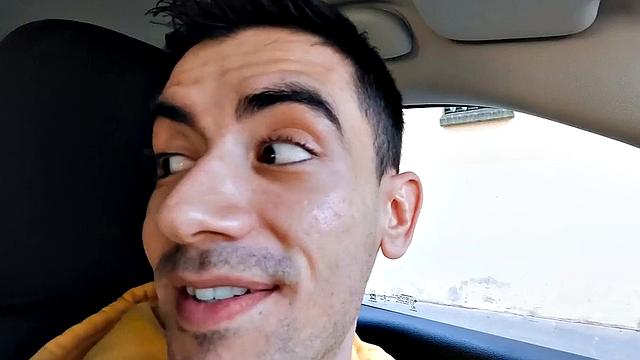 Squirting babes got their pussies rammed in 3some