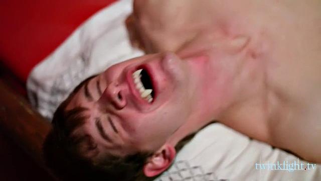 Vampires Have Been This Sexy But Never This Naked