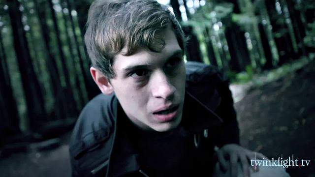 Vampires Have Been This Sexy But Never This Naked