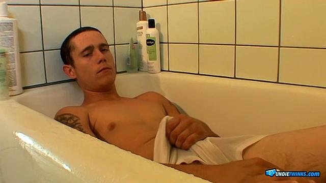Grant Hiller Enjoys Shower Time