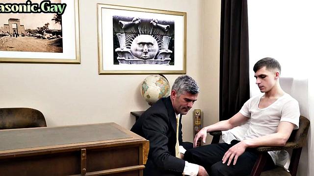 Religious bottom twink barebacked in DILFs office