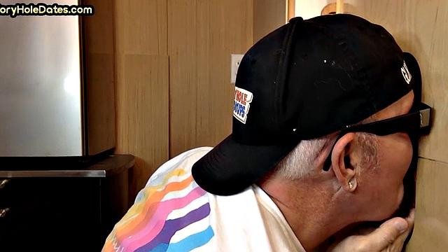 Gloryhole DILF deep sucks cock in home private video