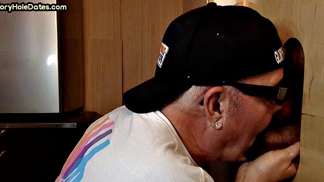 Gloryhole DILF deep sucks cock in home private video