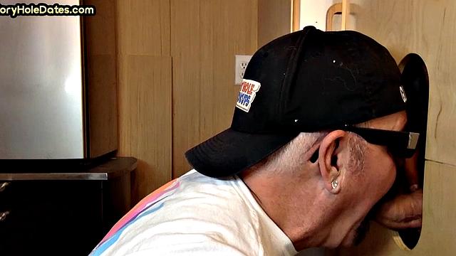 Gloryhole DILF deep sucks cock in home private video