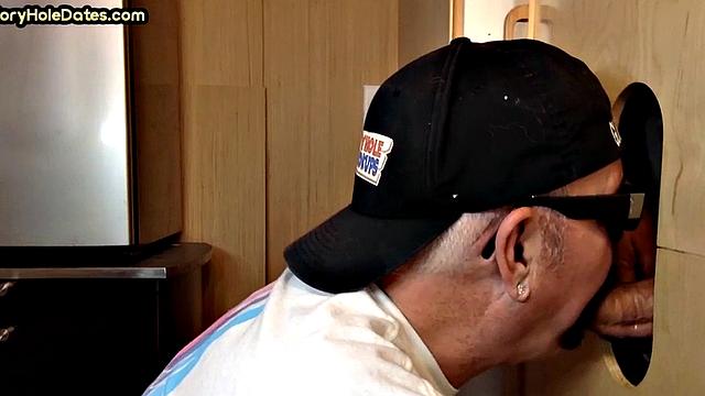 Gloryhole DILF deep sucks cock in home private video