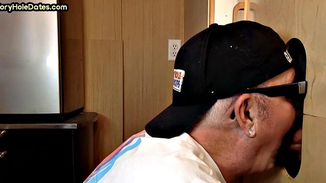 Gloryhole DILF deep sucks cock in home private video