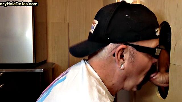 Gloryhole DILF deep sucks cock in home private video