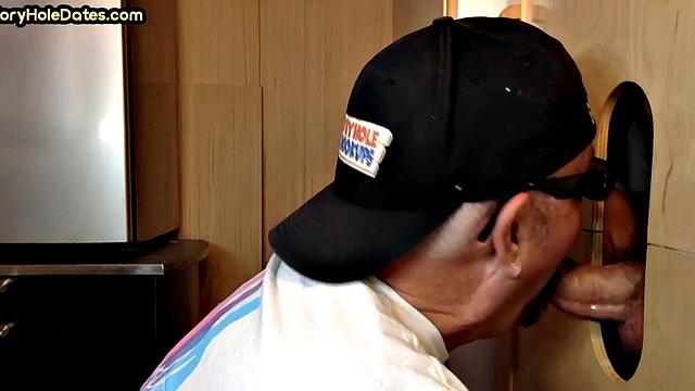 Gloryhole DILF deep sucks cock in home private video