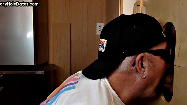 Gloryhole DILF deep sucks cock in home private video