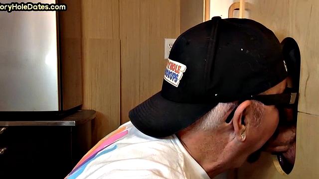 Gloryhole DILF deep sucks cock in home private video