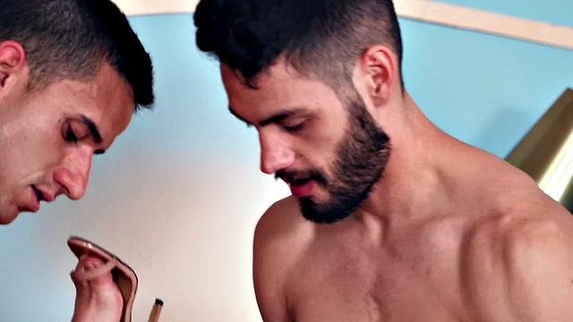 Bisexual dudes enjoy dirty bae in threesome