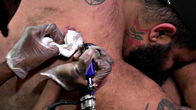 Brunette with tattoos fucks in public, getting her bald pussy pounded and taking a cumshot