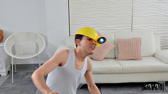 Sexy Office Worker Seduces Jordi!