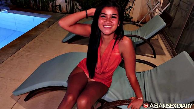 Asian Poolside Blowjob Scene