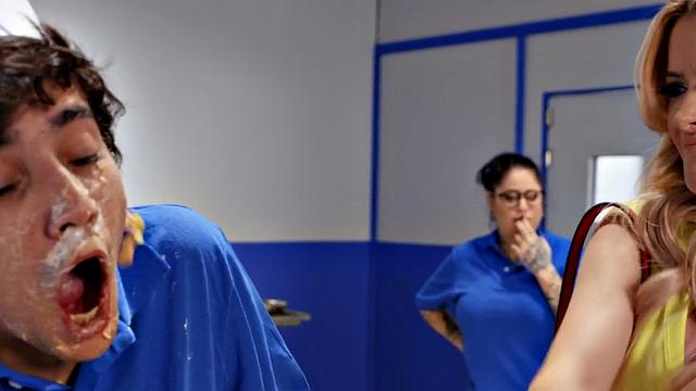 Busty milf rides short bf after fellatio in food couple