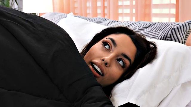 Amateur nympho Latina babe and her busty BFF 3way