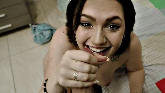 Anal MILF enjoys threesome with nasty fucker