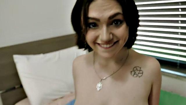 Anal MILF enjoys threesome with nasty fucker