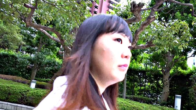 Chubby Moriwaki knows how to suck a hard cock