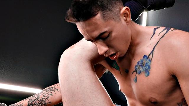 Inked jock raw breeding with stud for cumshot