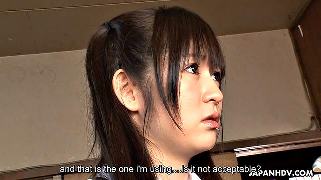 Teeny queen Ai Uehara gives a nice blowjob