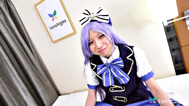 Our newest amateur Reika Asakura is in costume playing