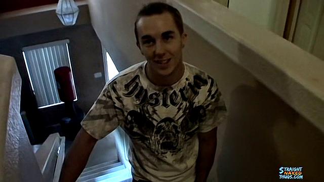 Best Straight Friends Share Mutual Masturbation - Kelly Cooper & Ian Madrox