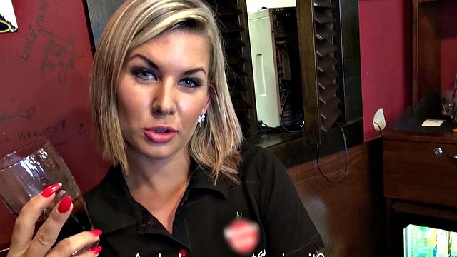 Blonde slut with trimmed pussy gets laid by the bartender