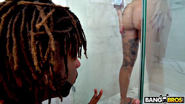 Creaming the Bombshell