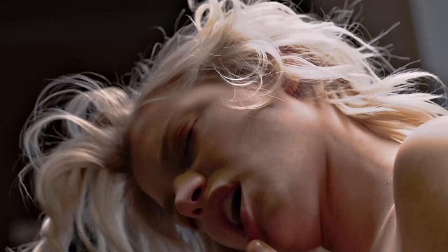 Eyla Moore - Lesya - Chic