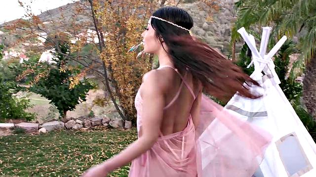 Cute Brunette Xxlayna Marie Dances and Masturbates With Vibrator on her Shaved Pussy