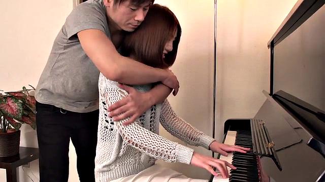 Narumi Ayase in Asian chicks sucking cock