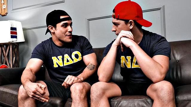 Sturdy dorm bottom sucks before cowboy sex