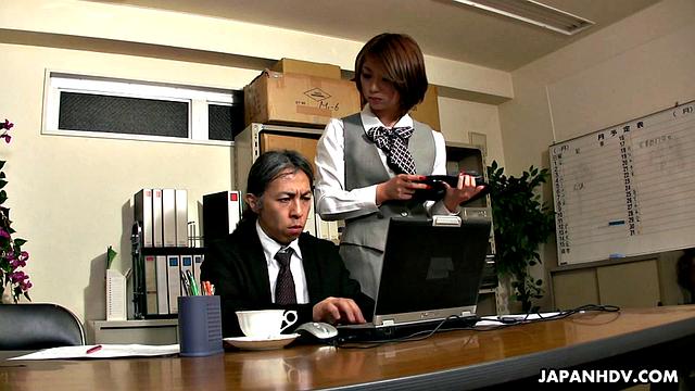 It's hard to resist amazing honey Tsubaki