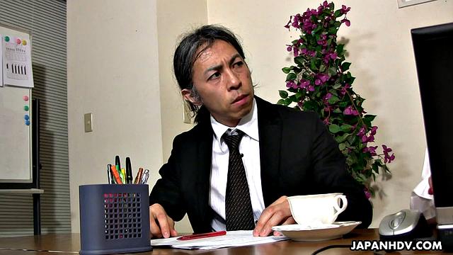 It's hard to resist amazing honey Tsubaki