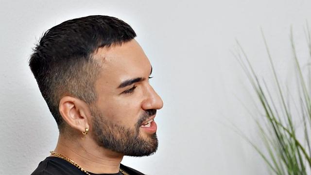 Amateur solo jock jerks off and cums after casting