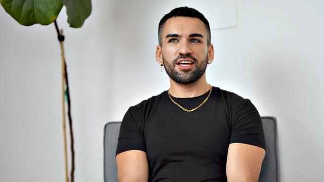 Amateur solo jock jerks off and cums after casting